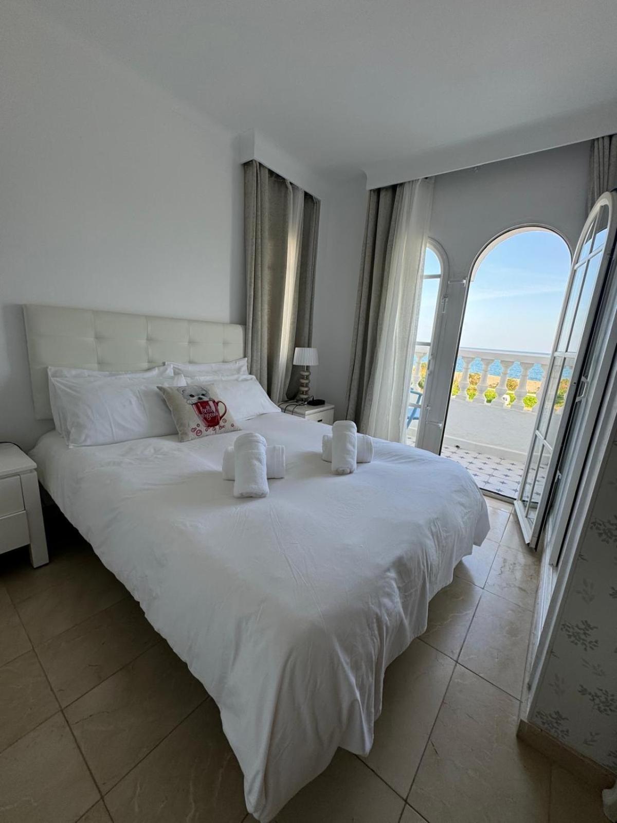 Aldea Beach, Manilva Castillo de Sabinillas Kültér fotó